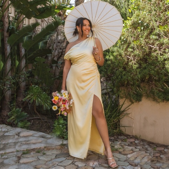 Show Me Your MuMu Dresses & Skirts - Show Me Your MuMu | Jodie Draped Luxe Satin Dress in Pale Yellow ~ Size Small